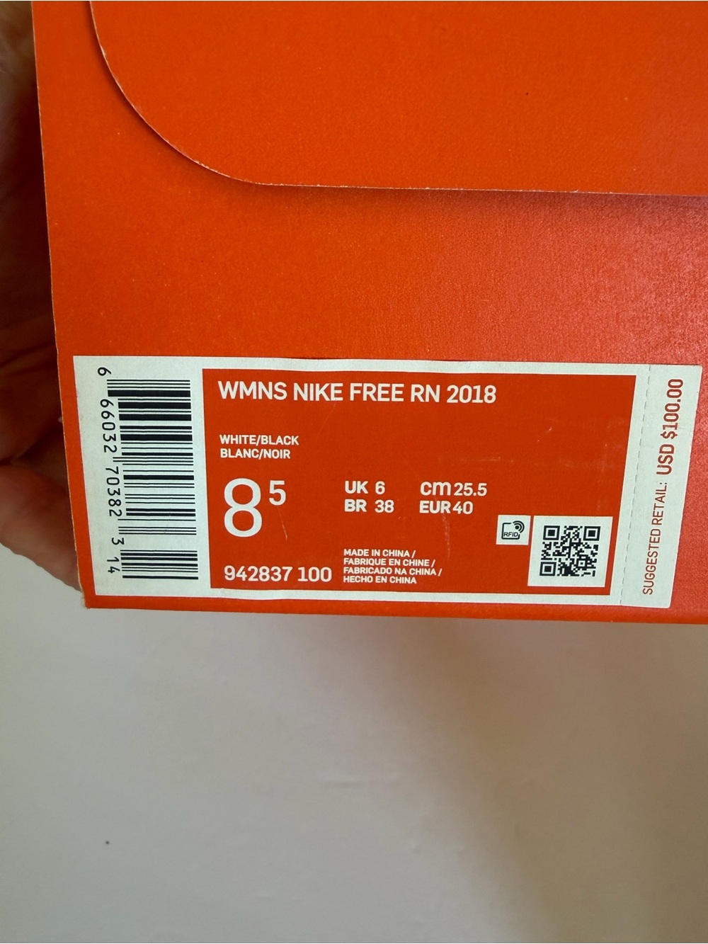 NEW IN BOX Nike Women’s Free Run White Running Sneakers Shoes Size 8.5 - Picture 7 of 7
